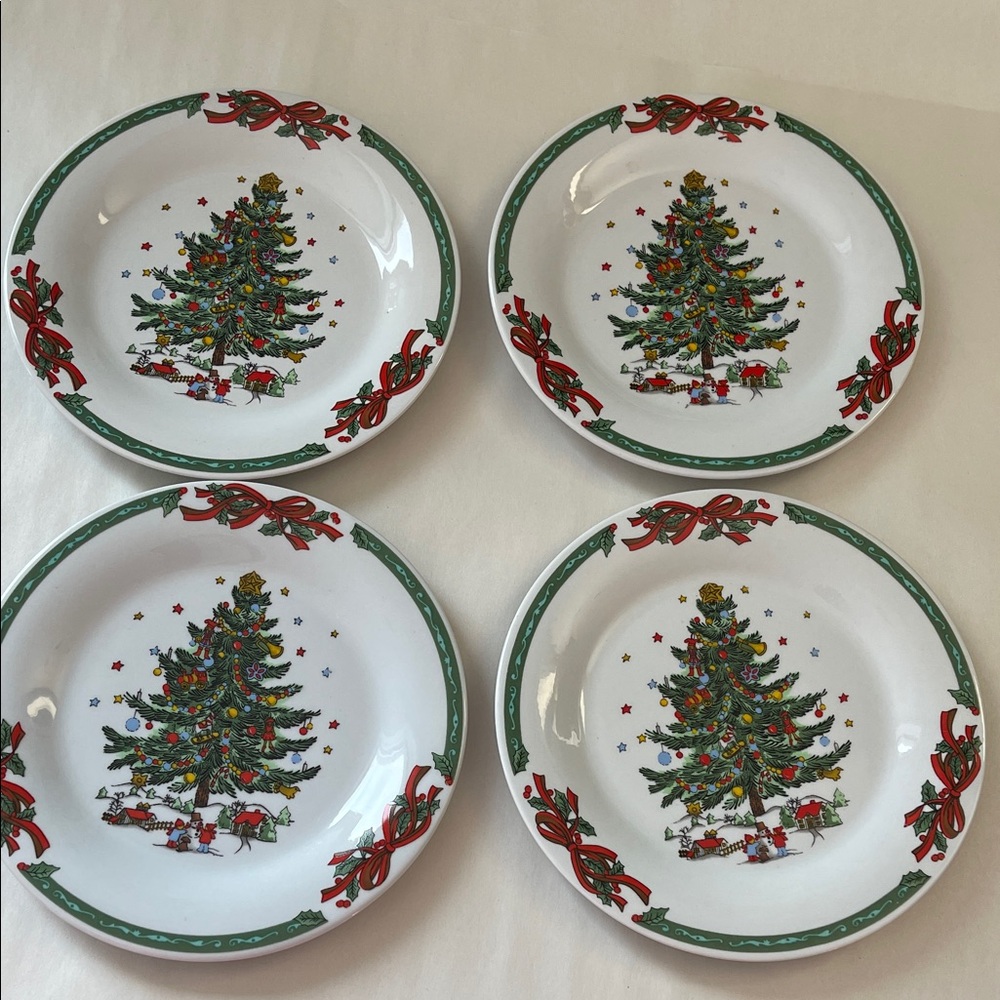 China "Christmas In The Park"Porcelain Ware 8.5” Rimmed Salad Plate (Set of 4)